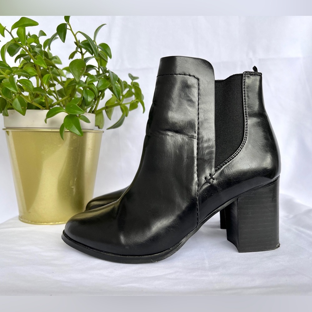 ✨ SALE ✨ H&M | Black Block Heel Boots